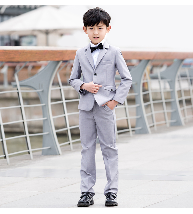 Pre-order ชุดสูทเด็กชาย สีเทาอ่อน เข้ารูปน่ารัก