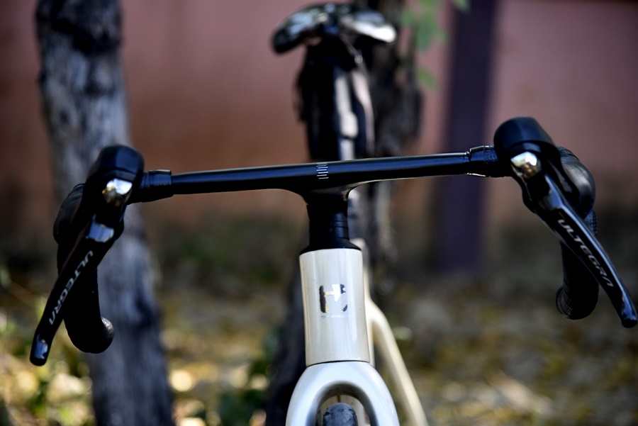แฮนด์เสือหมอบคาร์บอน อินทิเกรตรุ่น FURRY จากแบรนด์ VISP BUILDER Road Bike Handlebar Integrated มีช่องสำหรับรองรับระบบ Di2 NEW2024