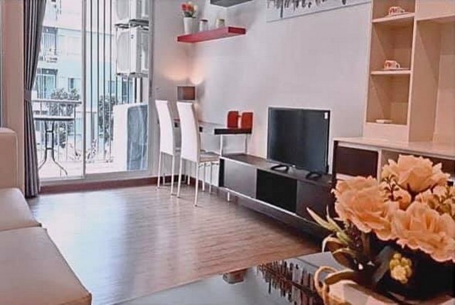 ให้เช่าคอนโดฮอลล์มาร์ค แจ้งวัฒนะ 35 ตร.ม.วิวสระ เฟอร์ครบ มีเครื่องซักผ้า ตรงข้ามเซ็นทรัล