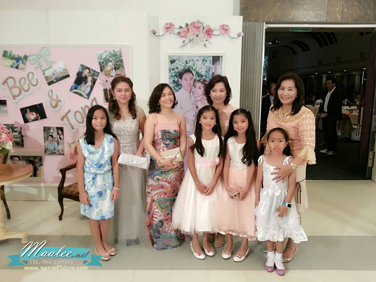 พร้อมเช่า ชุดราตรีสั้น แขนกุด สีเทา แต่งลายลูกไม้ ผ้าตาข่าย ข้างในปักเลื่อมสวย