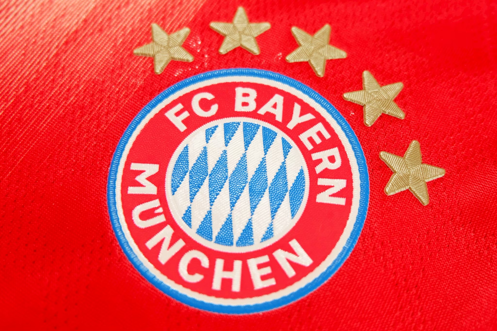 Bayern Munich 2025/26 Home Jersey Player Grade เสื้อบาเยิร์น มิวนิค เหย้า เกรดนักเตะ ฤดูกาลใหม่
