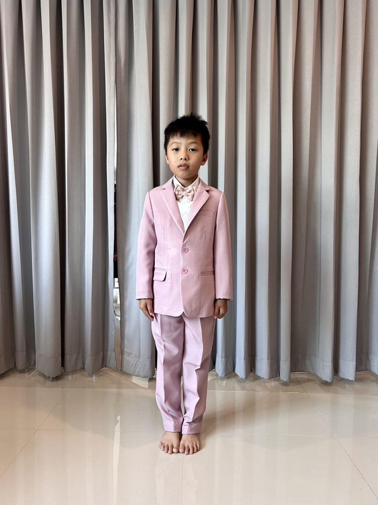พร้อมเช่า ชุดสูทเด็กชาย สีชมพู 2 กระดุม งานตัด