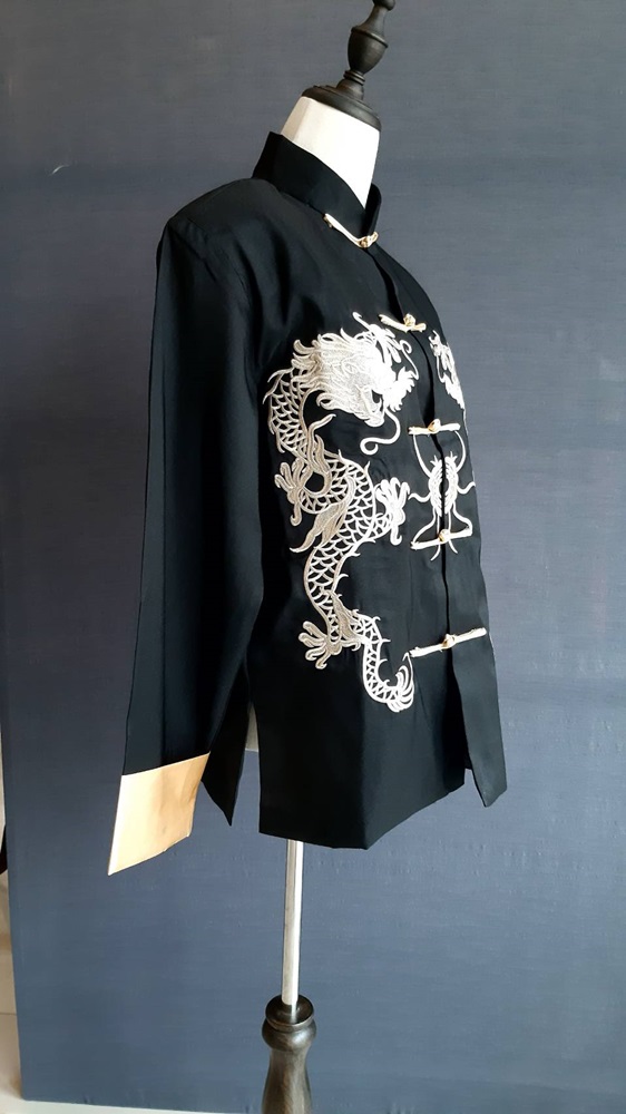 Pre-order ชุดจีน ชาย เสื้อคอจีน ผ้าไหมจีน สีดำ ปักลายมังกร