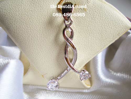 BP418RD+++จี้เพชร รูปเกลียวเพชร 2 เม็ด+++จี้เก๋ๆน่ารักๆ ดีไซน์เก๋มากๆ ออก Modern ใส่สวยกับทุกชุดเลยค่ะ