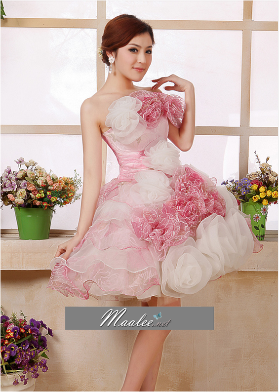 พร้อมเช่า ชุดแฟนซี เช่า 500 ชุดราตรีสั้น เกาะอก สีกุหลาบแต่งดอกไม้สามมิติ พองฟูน่ารักมาก
