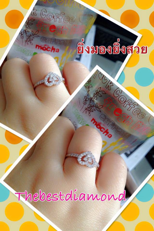 BR212RD+++แหวนเพชรCZ รูปหัวใจ มีบ่าข้าง++แบบทันสมัย ดูดี intrend มากๆๆ แบบออกมาจากร้านจิวเวลลี่เลย เพชรสวยวิ๊งๆ ใส่ติดนิ้วได้เลยค่ะ สวยสุดๆ รับประกัน
