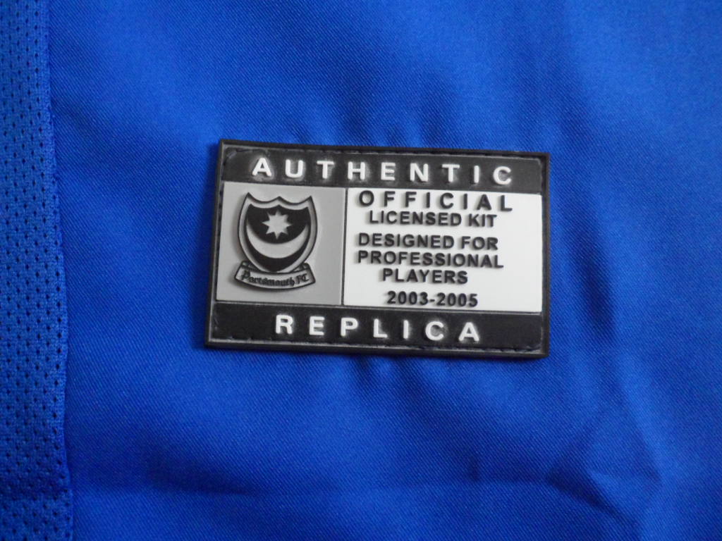 เสื้อฟุตบอล ทีมสโมสรพอร์ทสมัธ ชุดเหย้า 2003/05 ใหม่ M-Size / PORTSMOUTH Football Shirt Home Kit 2003/05 Jersey NEW M-Size