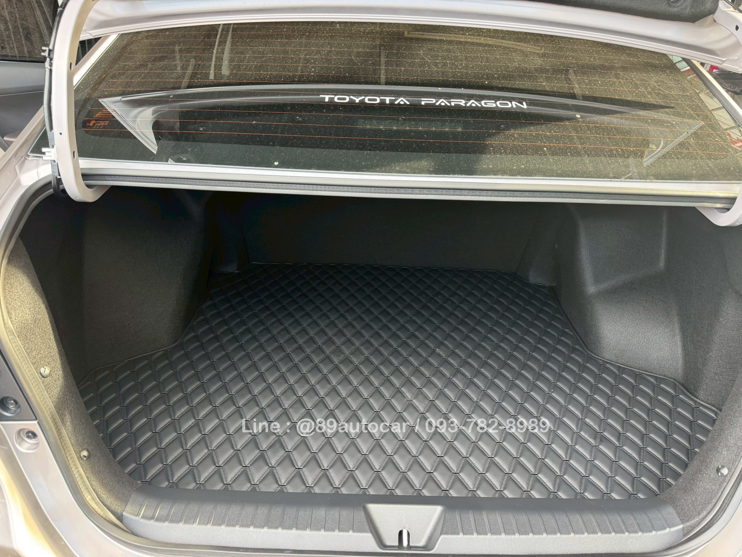 พรมปูพื้นรถยนต์ Toyota Yaris Ativ 2024 พรมVVIP ด้ายคู่ สีดำด้ายดำ + ท้าย เต็มคัน