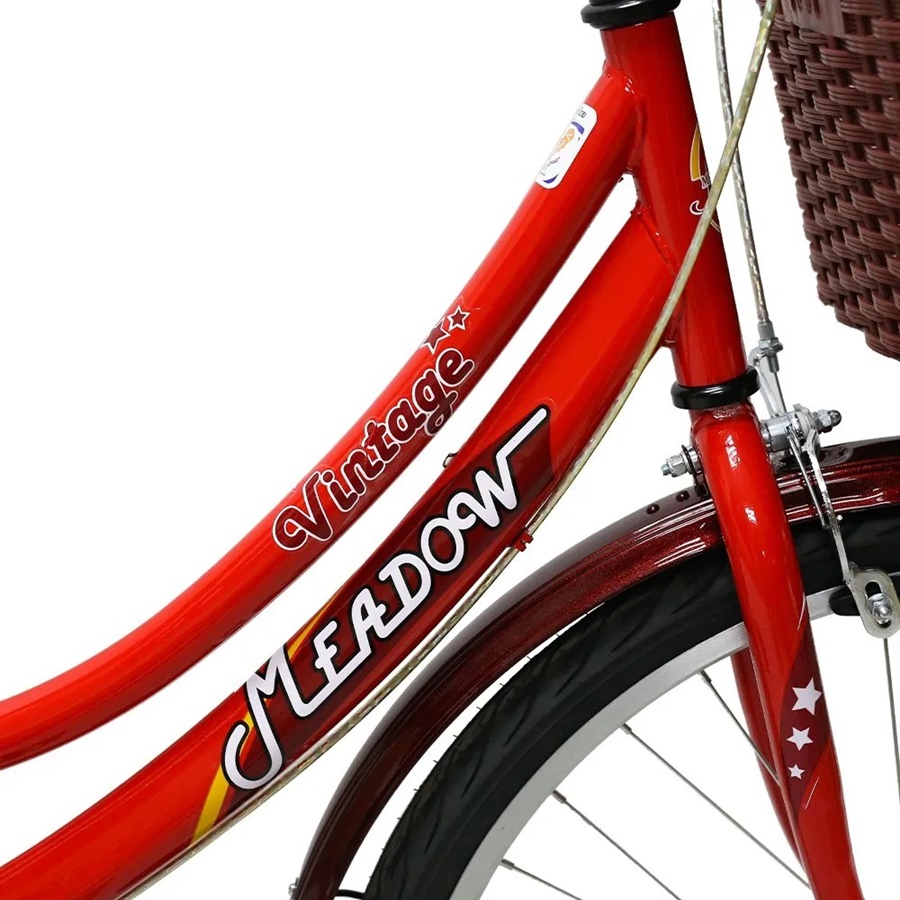 MEADOW housewife's bicycle, model CITY VINTAGE MIT, 26-inch wheels, with vintage basket, no gears.