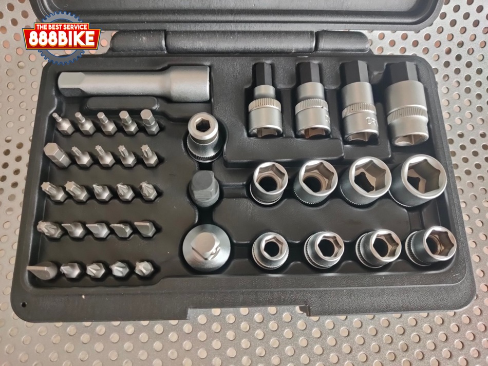 เครื่องมือชุดเล็ก/ประแจบล็อค Icetoolz 41 ชิ้น(E21K) Socket & Bit Set