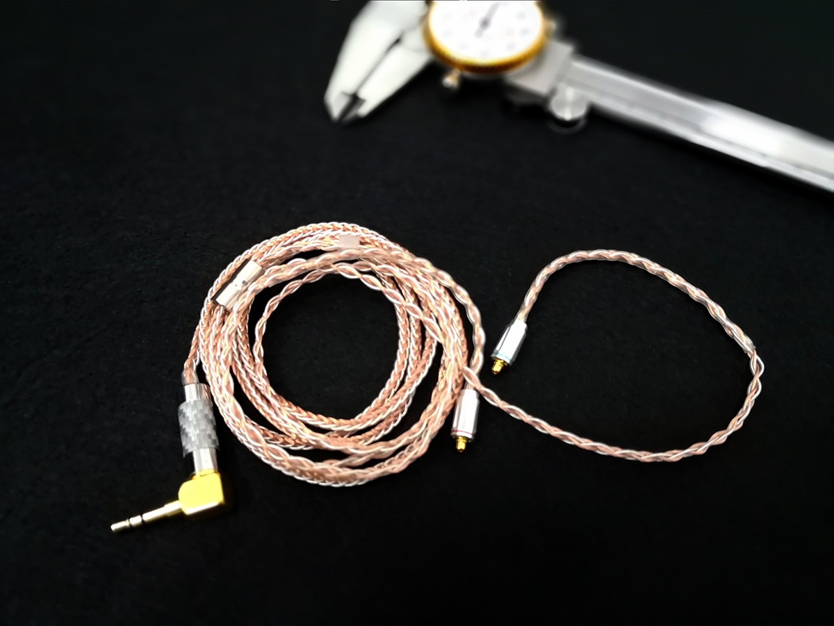 ขาย สาย Audbos MMCX สายทองแดงชุบเงินละเอียด 8แกน (96 x 0.04)