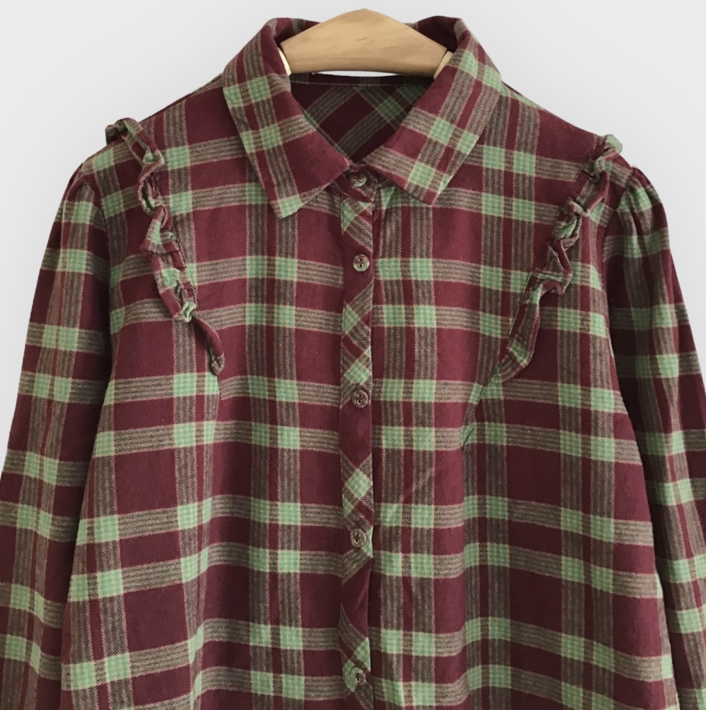 เสื้อผ้าฝ้ายลายสก็อตแต่งระบาย