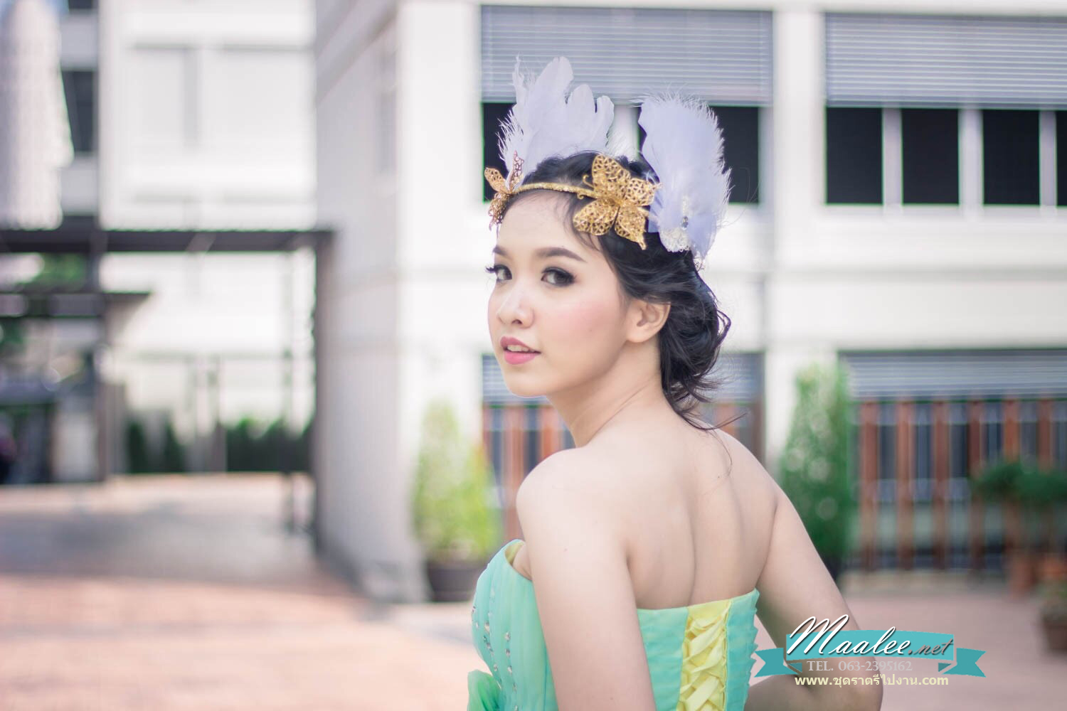 พร้อมเช่า ชุดแฟนซี เกาะอก สีเขียว อกจับจีบปักเลื่อม และดอก น่ารักมาก ใส่ถ่ายพรีเวดดิ้งได้