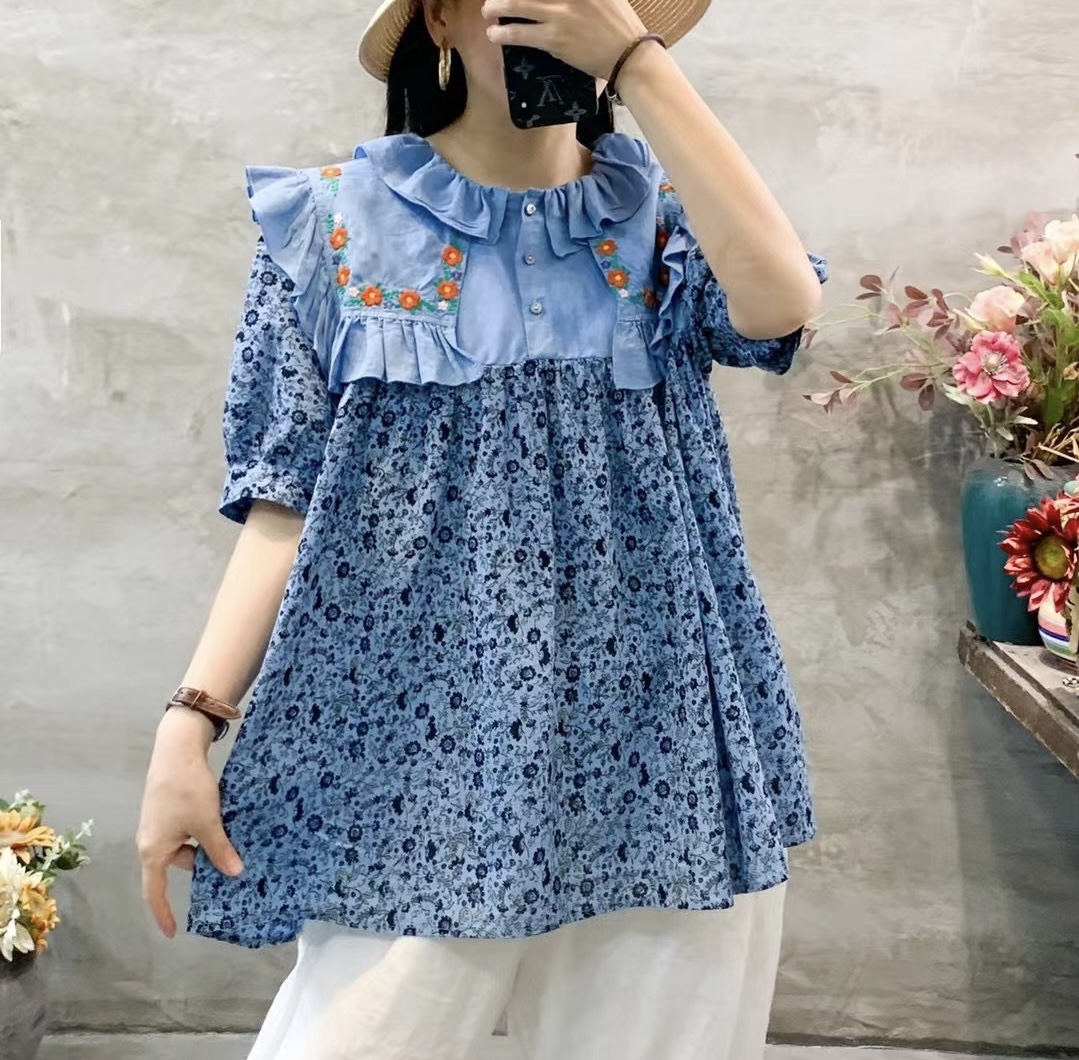 เสื้อผ้าฝ้ายลายดอกไม้แต่งระบาย