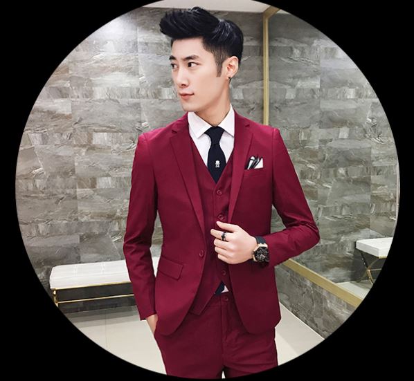 พร้อมเช่า ชุดสูทชาย สีไวน์แดง เข้ารูป พร้อมเสื้อกั๊ก