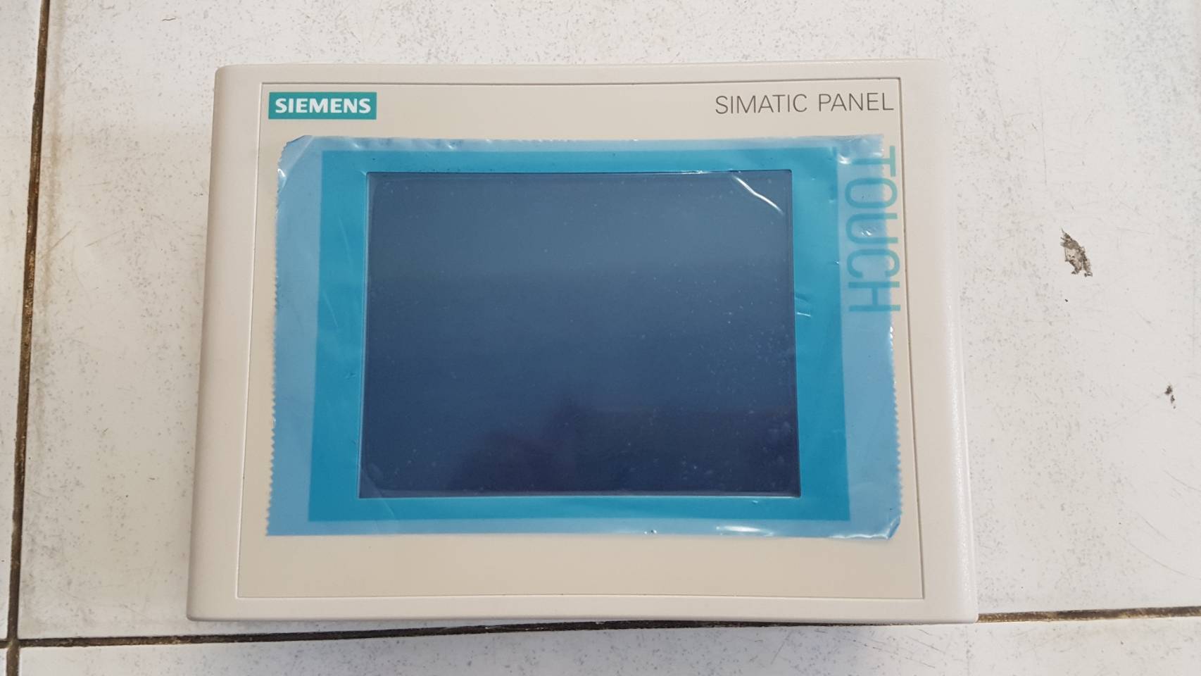 6AV6 642-0BA01-1AX1 HMI " SIEMENS "