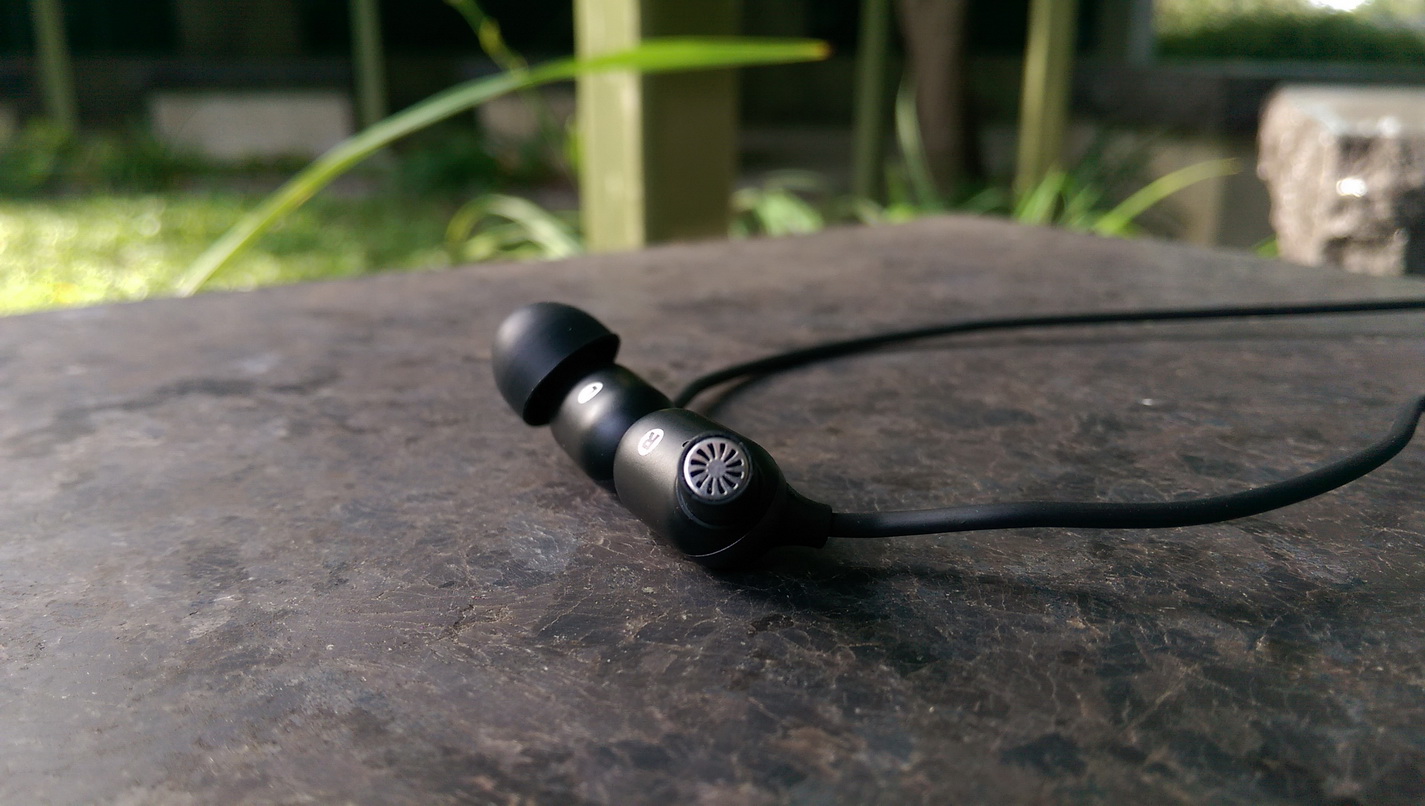 ขาย 1more C1002 หูฟัง2ไดรเวอร์ทรงแคปซูล