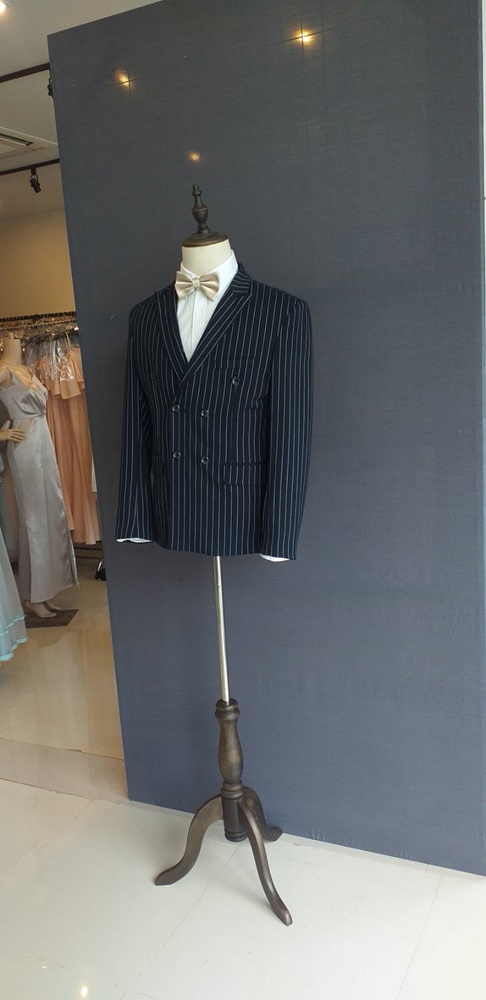 พร้อมเช่า ชุดสูทชาย สีกรมท่าลายทางเล็ก ** พร้อมเช่าไซส์ L , XL **