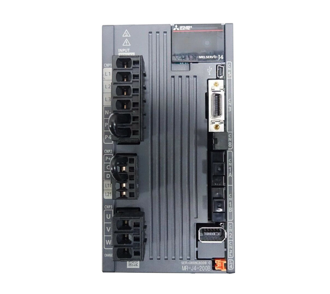 SERVO DRIVE " MITSUBISHI " รุ่น MR-J4-200B