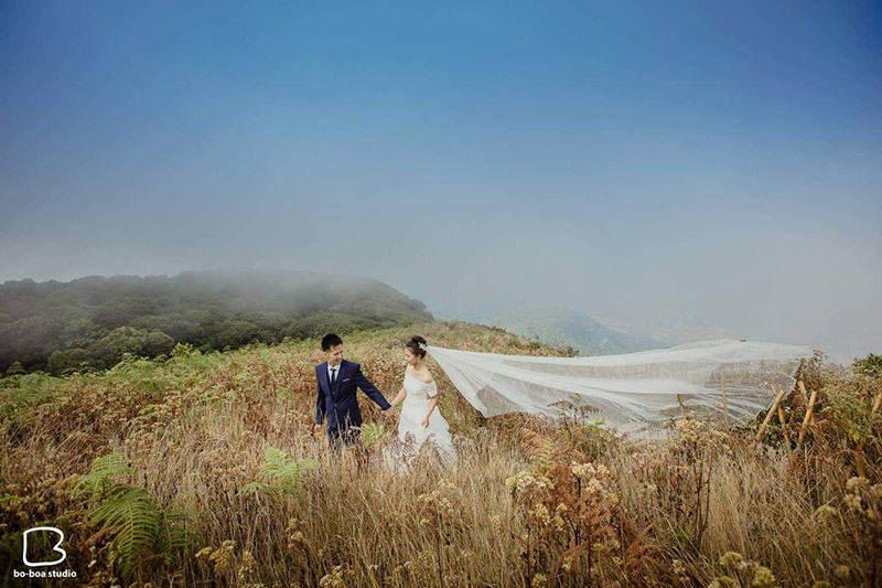 พร้อมเช่า ชุดสูทชาย สีน้ำเงินกรมท่า แบบเนี๊ยบ งานเกรดเจ้าบ่าว