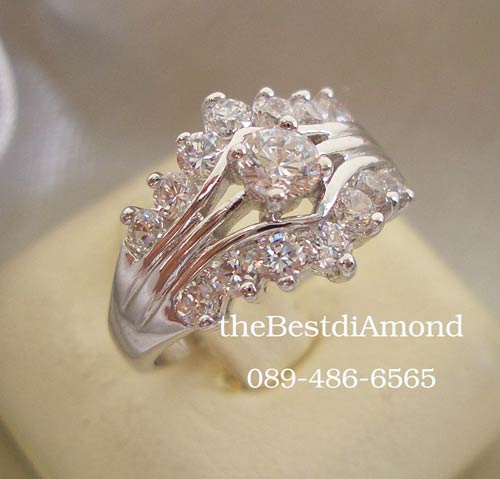 BR522RD+++แหวนปีกนก 2 แถวประกบ เพชรเม็ดกลม แบบเริ่ด ทันสมัย สวยสุดๆ เพชรเล่นไฟ ประกายแวววับ รับรองสวยเด่น ถูกใจ ใส่แล้วดูดีมีระดับมากๆๆ
