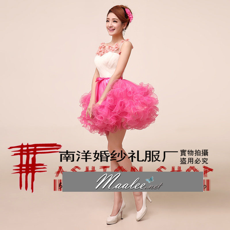 พร้อมเช่า ชุดแฟนซี ชุดราตรีสั้น กระโปรงผ้าแก้วย้วยพองฟู น่ารักมาก แต่งดอกไม้ช่วงอก สีชมพู