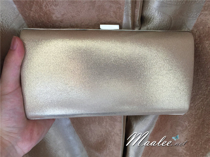 พร้อมส่ง Evening Clutch กระเป๋าออกงาน ทรงสี่เหลี่ยม พร้อมสายโซ่ยาว อัดคริสตัลเม็ดเล็ก สวยหรู สีทอง