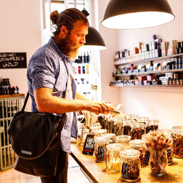 กระเป๋า ORTLIEB City-Biker QL3 Black On the bike or on the shoulder [F7621] 10 ลิตร