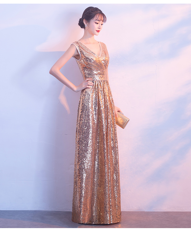 พร้อมเช่า ชุดราตรียาว แขนกุด สี Rose Gold แต่งเลื่อมทั้งตัว จับจีบช่วงเอว สวยหรู (ซิปหลัง)