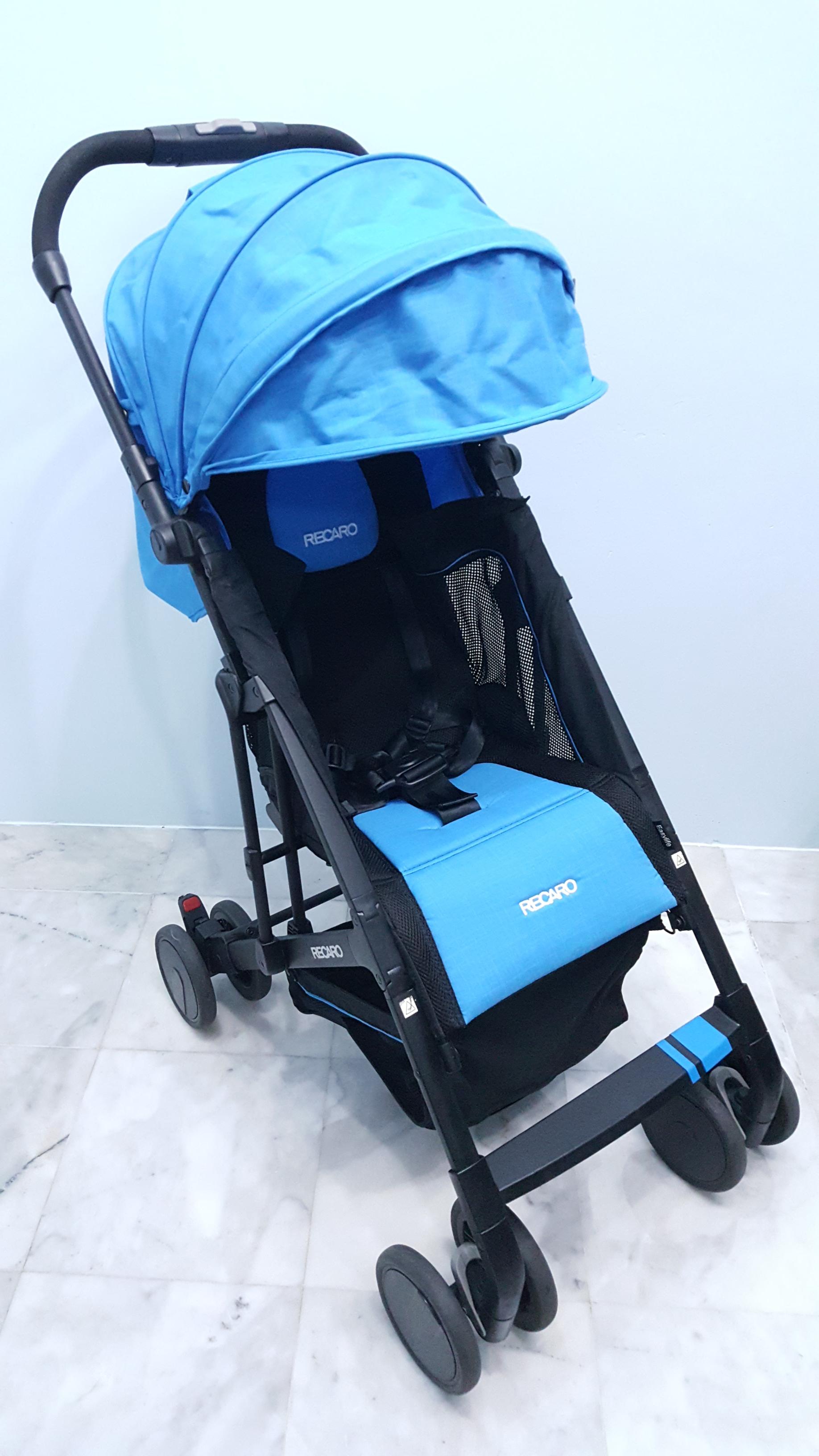 Recaro รุ่น Easylife สีฟ้า