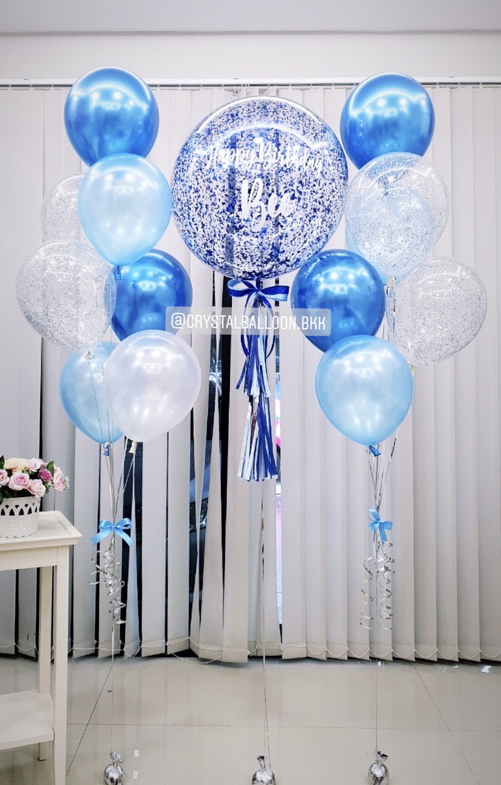 ลูกโป่ง วันเกิด Bubble ขนาด 24" Theme สีน้ำเงิน-สีฟ้า พร้อม ช่อลูกโป่ง ช่อ 7 ลูก 2 ช่อ,ลูกโป่งใส ใส่กลิตเตอร์ พร้อมตกเเต่ง สามารถเปลี่ยนสีลูกโป่ง/เปลี่ยนข้อความ/เปลี่ยนขนาดได้