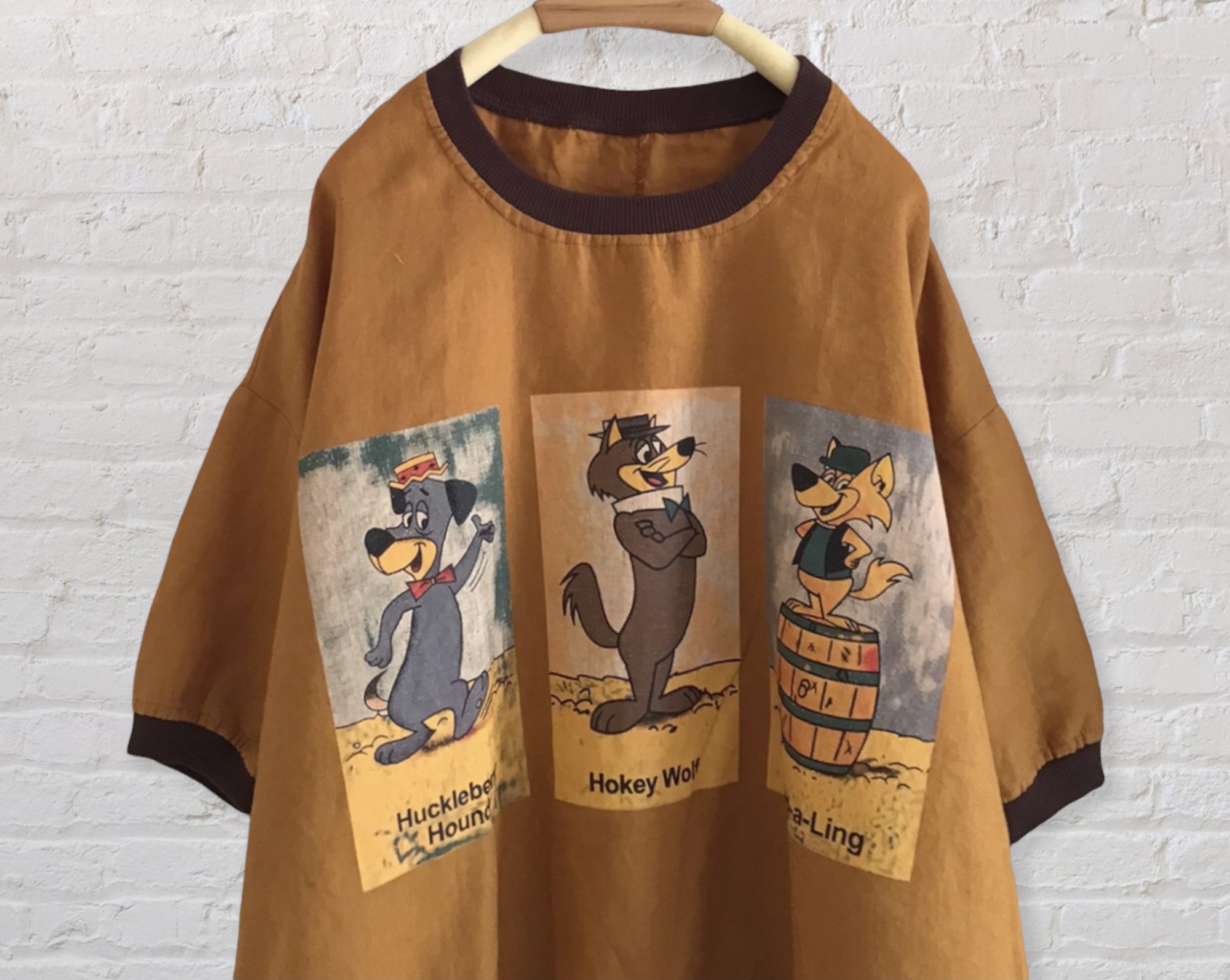 เสื้อเอวจั๊มผ้าลินินสกรีนลาย