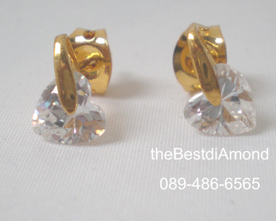 BE925+++ต่างหูเพชรหัวใจ เม็ดเดี่ยว+++ต่างหูน่ารักๆ เป็นแบบติดติ่งหู ใส่ได้ทุกโอกาส เรียบๆ แต่น่ารักดีค่ะ เอาใจสาวชอบเพชรหัวใจ เรียบๆแต่ดูดี