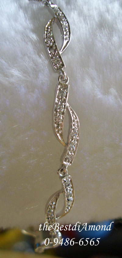 CL002RD+++สร้อยข้อมือเกรียว สวย ดูดีมากๆๆๆ+++งานฝังเรียบร้อยมากแบบจิกไข่ปลา งานเริ่ดหรู เหมือนจริงสุดๆ