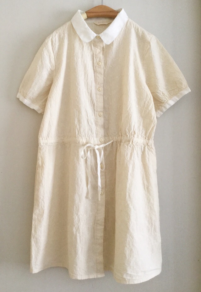 เสื้อผ้าลูกไม้นุ่ม