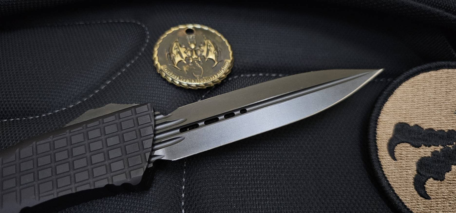 Microtech Combat Troodon D/E Shadow - Black Handle - Black Blade