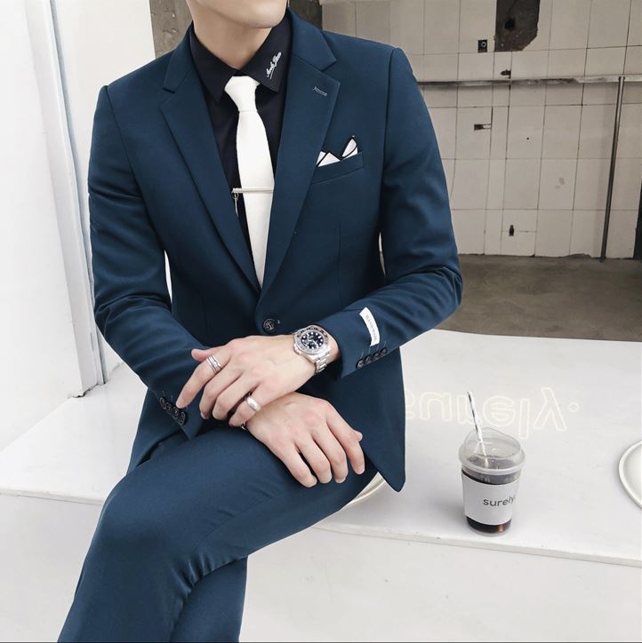 Pre-order เสื้อสูทชาย สีเขียวเข้ม หล่อเนียบ ทรงสลิม