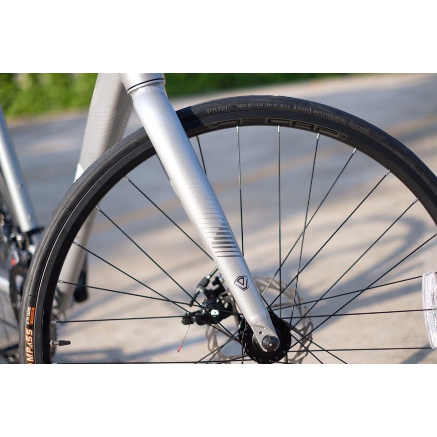 จักรยานเสือหมอบ JAVA VELOCE DISC เกียร์ SHIMANO Clarls 2*8 สปีด ล้อ 700c เฟรมอลู ตะเกียบอลู ปี 2023