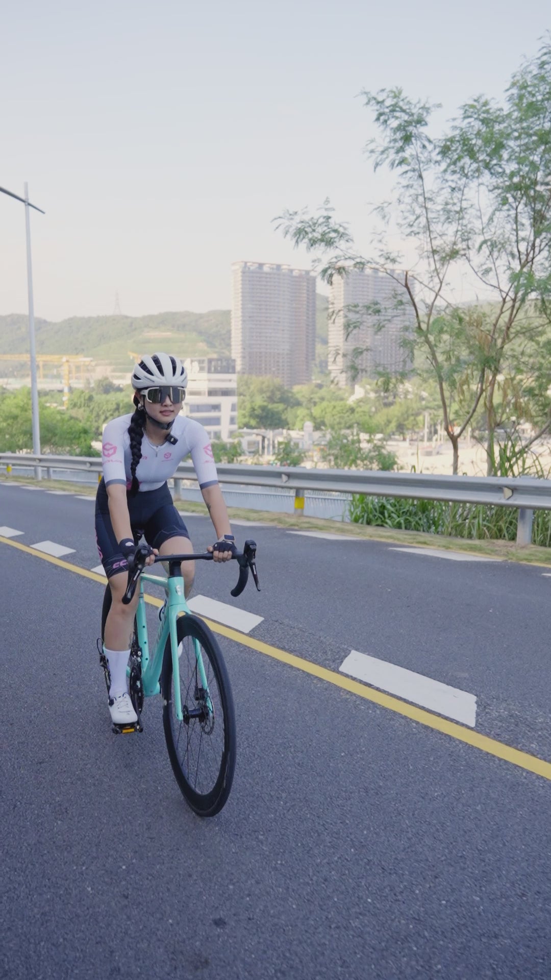 SAVA A7L & A7L – จักรยานเสือหมอบคาร์บอนไฟเบอร์ 24 สปีด | เกียร์ SHIMANO 105 R7100/R7120 | UCI