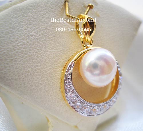 ++BP422+จี้เพชร Pearl in Circle++จี้เพชรcz ผสม มุกน้ำจืดแท้สุดหรู ดูผู้ดีม๊ากมาก แบบIntrend น่ารักๆ เหมือนออกมาจากร้านจิวฯ คนรักมุกไม่ควรพลาด