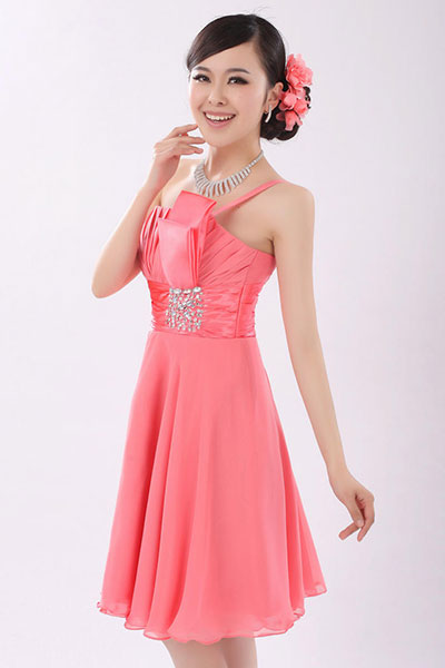 พร้อมเช่า ชุดราตรีสั้น บ่าเฉียง สีชมพูโอโรส จับจีบเก๋ๆที่หน้าอก คาดเอวผ้าซาตินแต่งเลื่อมหรู