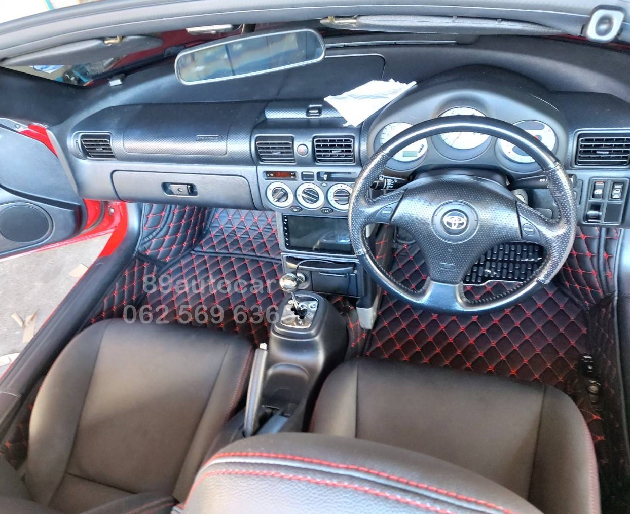 พรมรถ Toyota MRS ตัดเข้ารูป