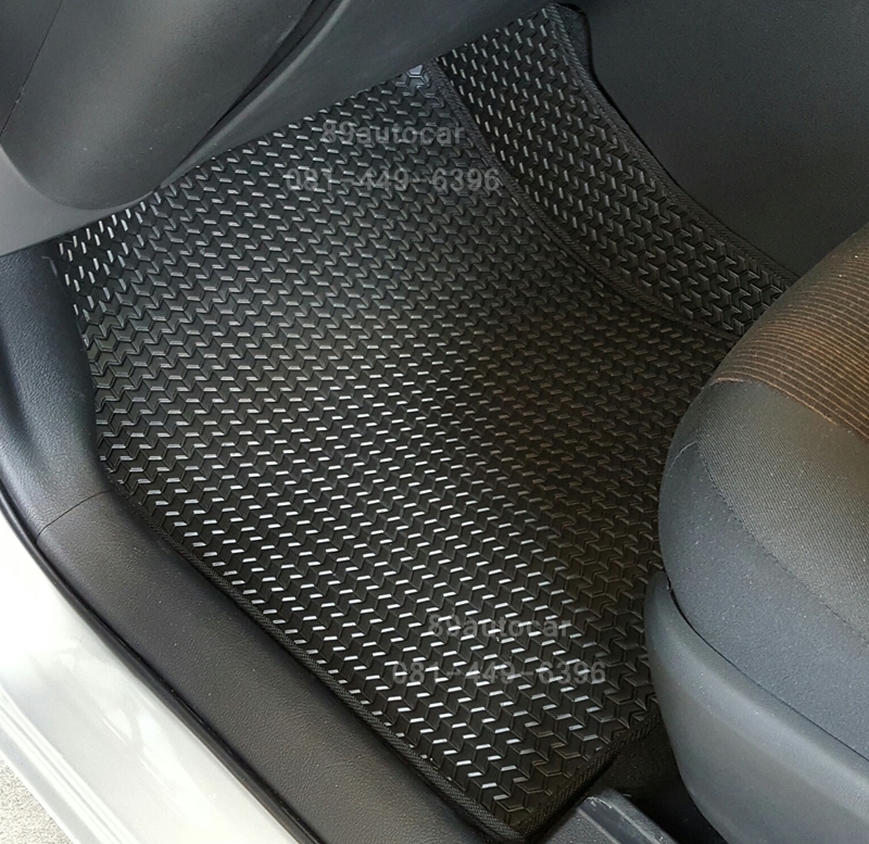 ผ้ายางปูพื้นรถยนต์ Toyota Sienta ธนูสีดำขอบดำ