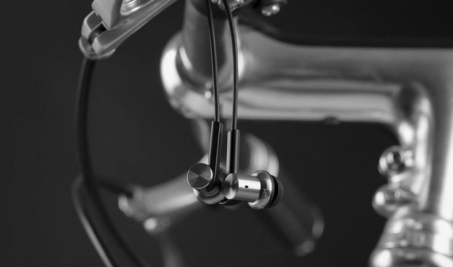 ขาย Xiaomi Hybrid หูฟัง IEM เสียงดีไดร์เวอร์แบบ Hybrid BA+dynamic