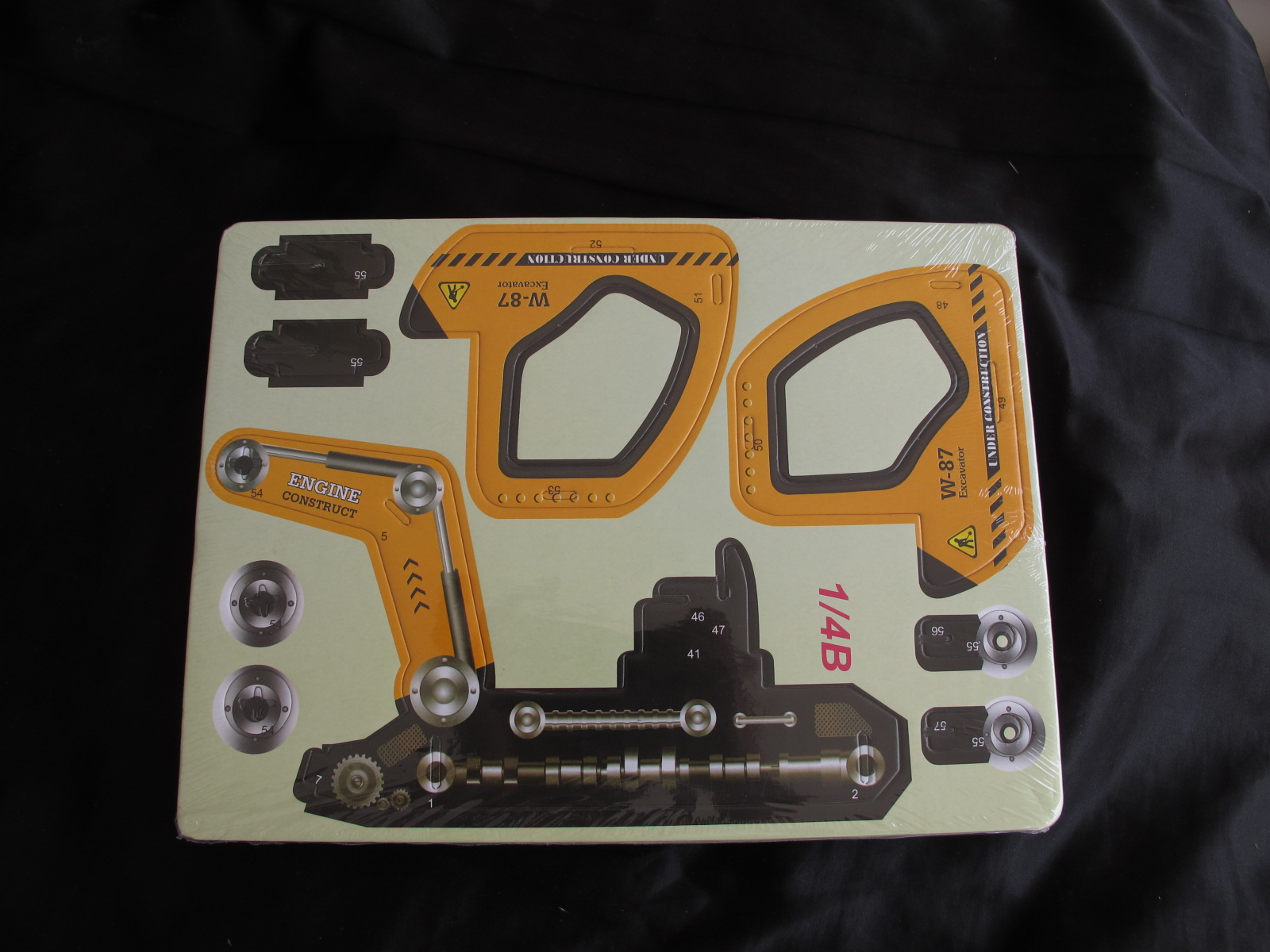 โมเดลกระดาษ รถตักดิน Excavator - elleteuse (SUPER 3D PUZZLE)