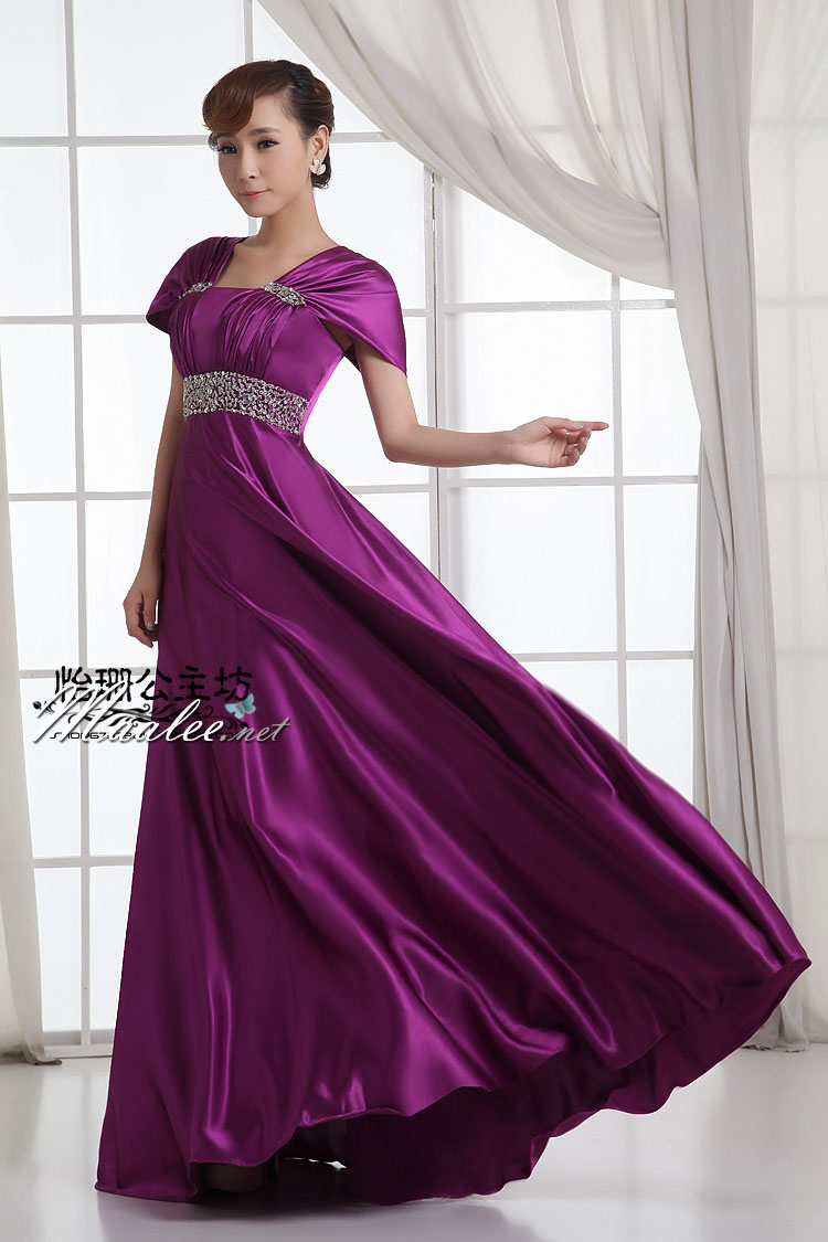 พร้อมส่ง ชุดราตรียาว สีครีม Champagne แบบเรียบหรู ปิดไหล่-เปิดไหล่ ได้ 2 แบบ