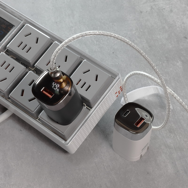 DD JT-P18 หัวชาร์จไว รองรับ PSS 33W, PD 30W จอแสดงกำลังไฟแบบ Realtime ขาพับเก็บได้