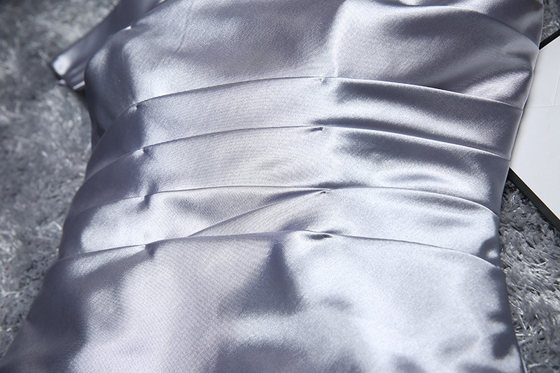 พร้อมเช่า ชุดราตรี สีเทา บ่าเฉียง ทรงเข้ารูป แต่งโบว์ที่ไหล่ (ซิปหลัง)