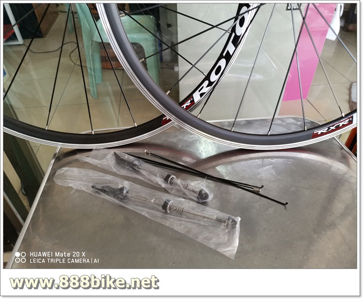 ชุดล้อเสือหมอบ Roton RXR - XC6, ขอบ 35มม, อลู 700C Road bike Wheels 11สปีดชิมาโน่ มีสีดำและสีแดง