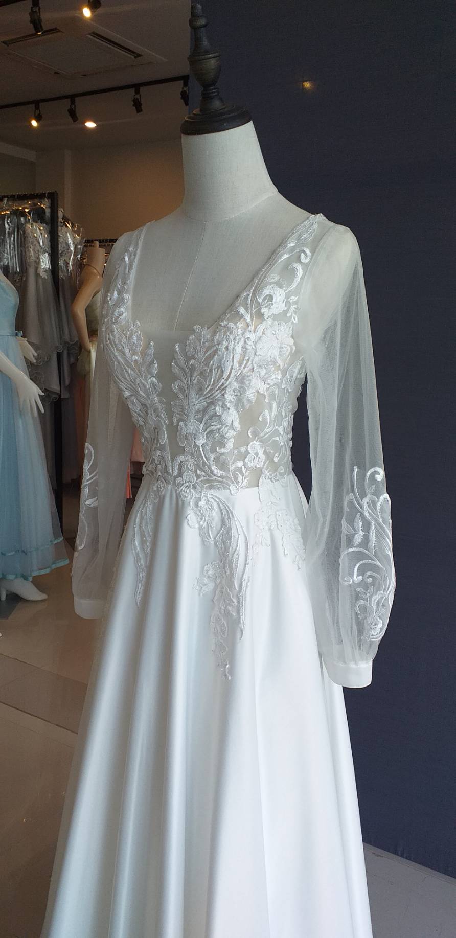 พร้อมเช่า ชุดแต่งงาน มินิมอล งานหมั้น แขนยาวแต่งลูกไม้